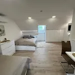 Vízparti Ollé *